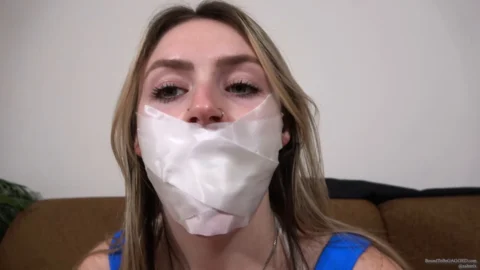 London Evans Gag Challenge – Extreme Close-Up Face Drooling and Gag-Talking