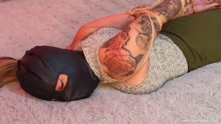 Endurance Bondage – Asiana Starr’s Struggle and Triumph