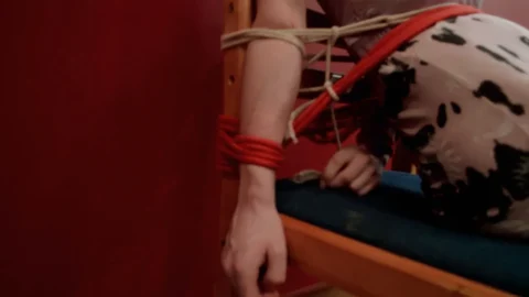 Halloween Capture – Lilys Rope Chair