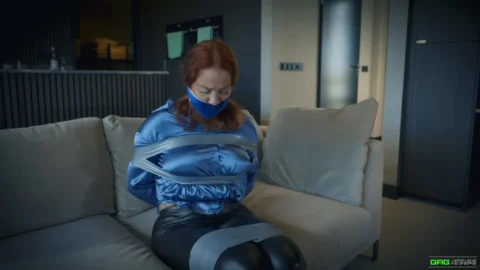 Daisy the Secretary Bondage