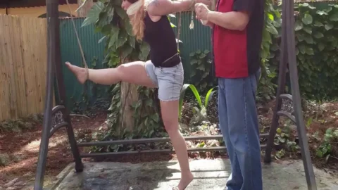 Outdoor Restraint – A Simple yet Challenging Afternoon for Fayth