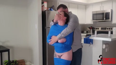 Wrapping Up for a Night of Unforeseen Intensity with Minx