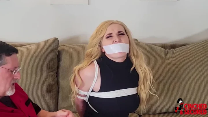 Dahlias Evening of Comedy Turns into an Unforeseen Erotic Bind