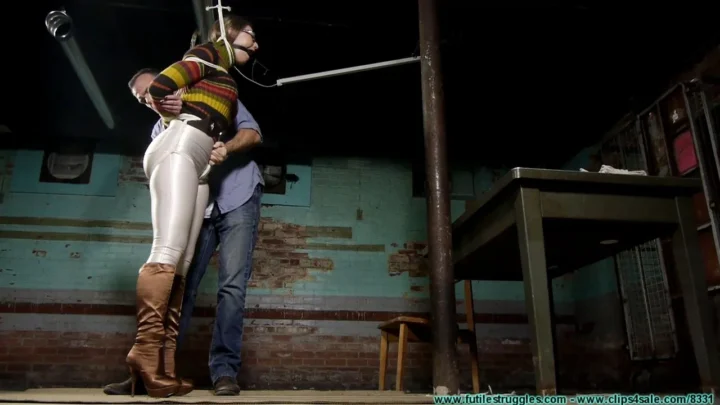 Busty Ophelia in Ballgag