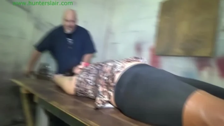 Debooting Vanessa – A BDSM Journey in the Hunter’s Lair