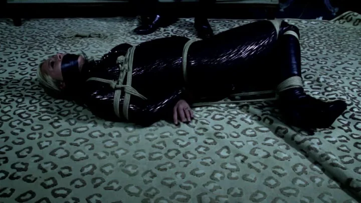 Dazzling Captive – Adara Jordin’s Struggle against Rope Bondage