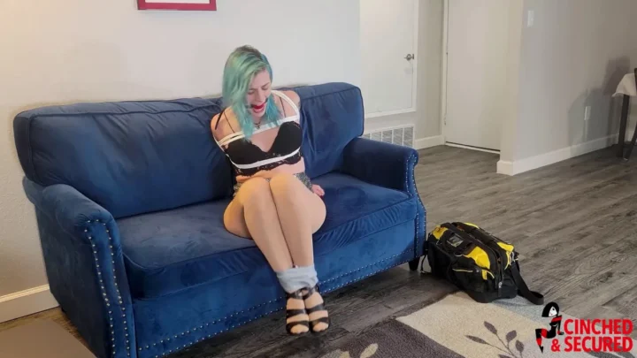 The Binding Dilemma of Investigative Journalist Mia Hope Unravels