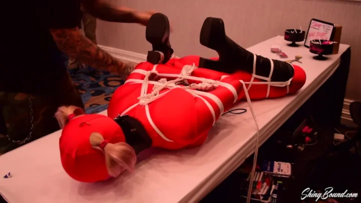 2016 Fetishcon Trip Six Demonstration