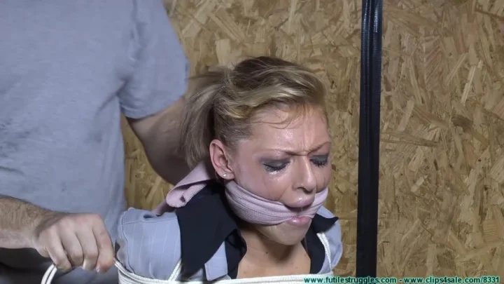 Contractor Flips Courtney in a Clever Entrepreneurial Move