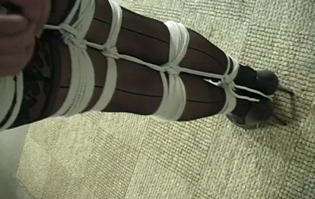 Petite Ashley Graham in Busty Bondage and Crotchrope Scene