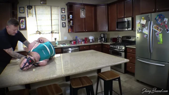 Spandex Seduction – Jolene Hexx in a One Piece Swimsuit