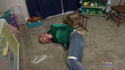 Blairs Satin Green Blouse Jeans and Keds – A Babysitting Tale