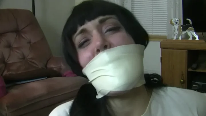 Lexi’s Struggle – Bound in the Midwest