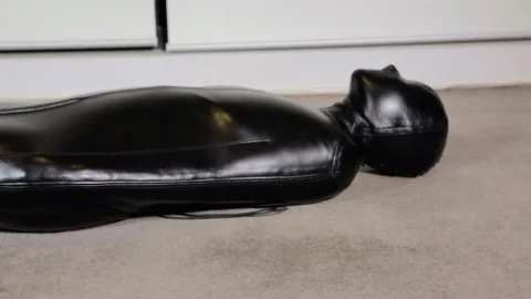 Minas Leather Bondage – A Fetish Adventure