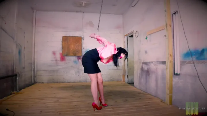 Intrigue at the Office – Nyxon’s Unexpected Lesson