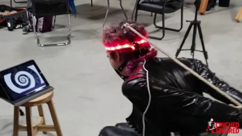 Superheroine Simone LED Band Mind Control Play
